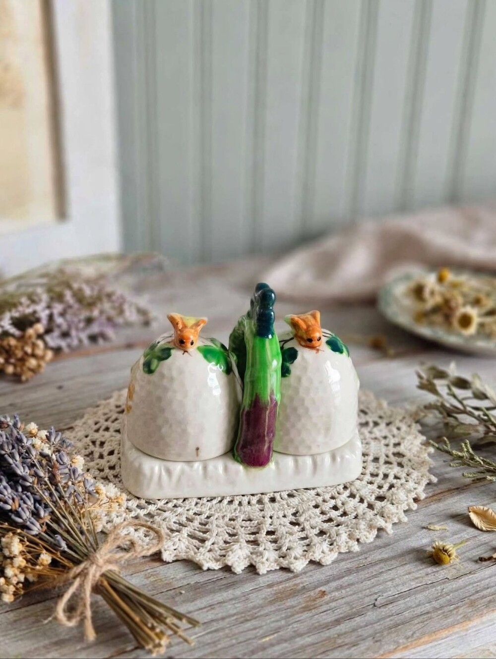 Vintage Mid-Century Ceramic Beehive & Shamrock Salt & Pepper Shakers